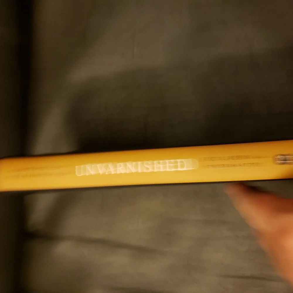 Unvarnished: A Gimlet-eyed Look at Life‎ Behind the Bar Hardcover